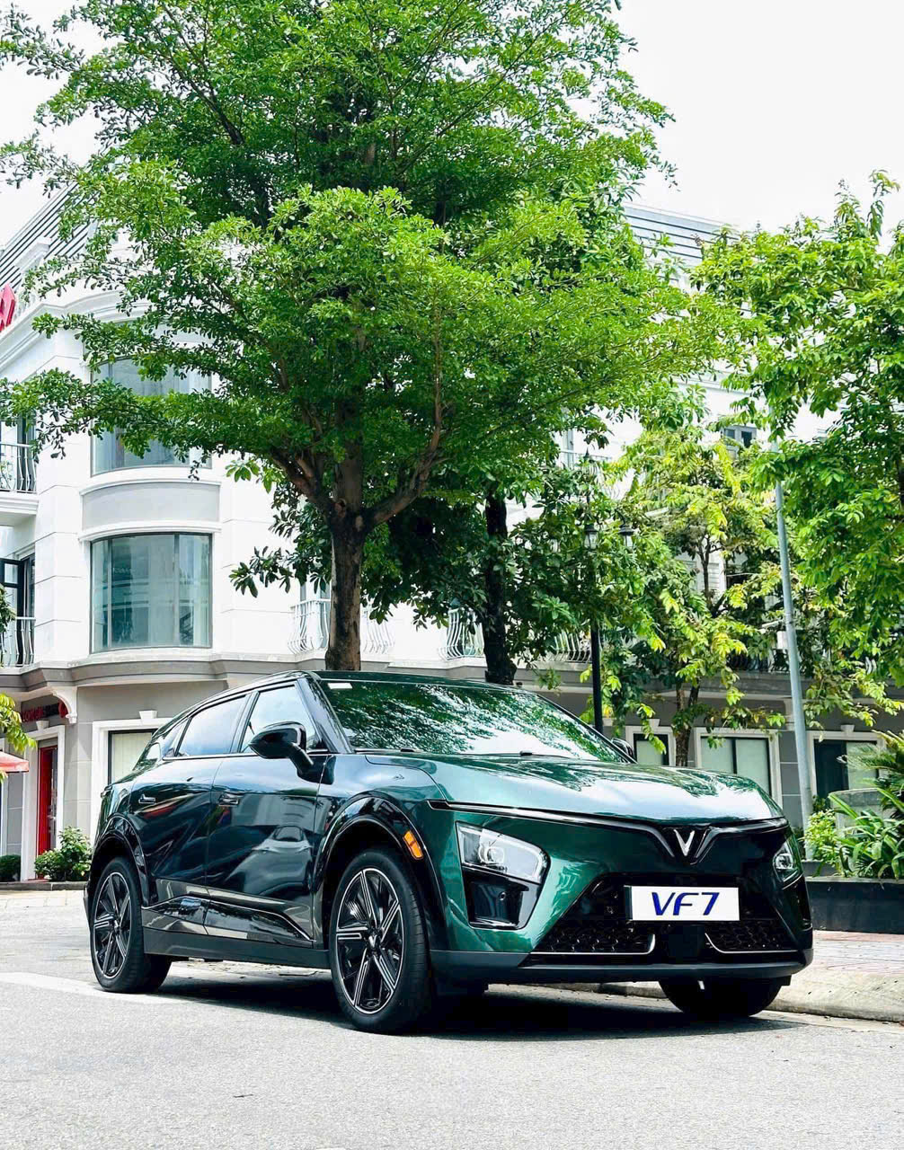 VinFast VF7: “Kẻ thách thức” đáng gờm trong phân khúc SUV cỡ C